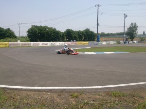 秋ヶ瀬レンタルレーシングカート　MAX